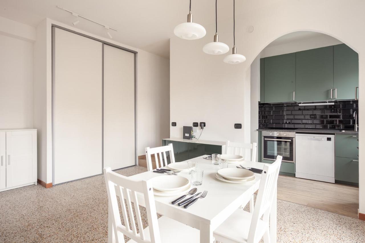 Spazioso Appartamento - City Life - Fiera Milano - Alcuino 5 ภายนอก รูปภาพ