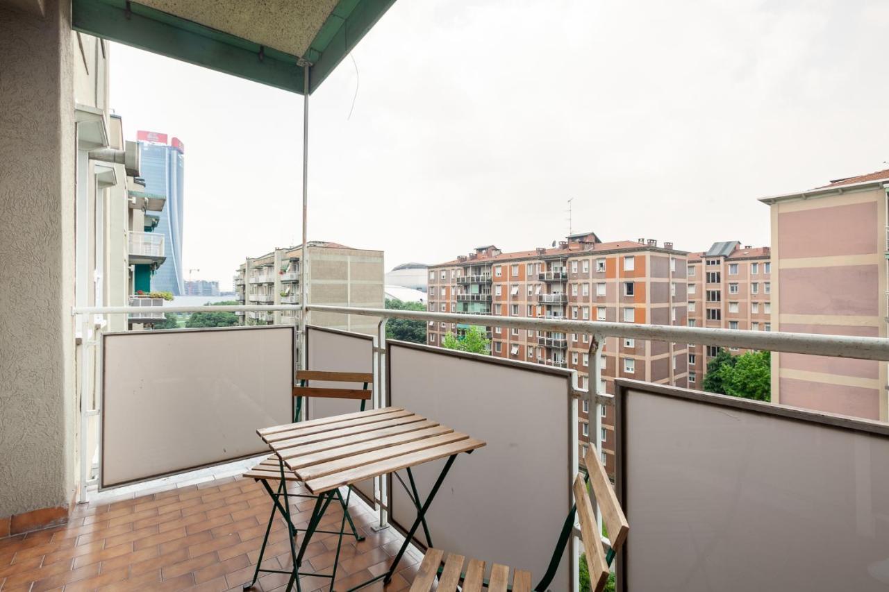 Spazioso Appartamento - City Life - Fiera Milano - Alcuino 5 ภายนอก รูปภาพ
