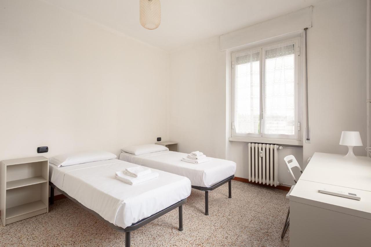 Spazioso Appartamento - City Life - Fiera Milano - Alcuino 5 ภายนอก รูปภาพ