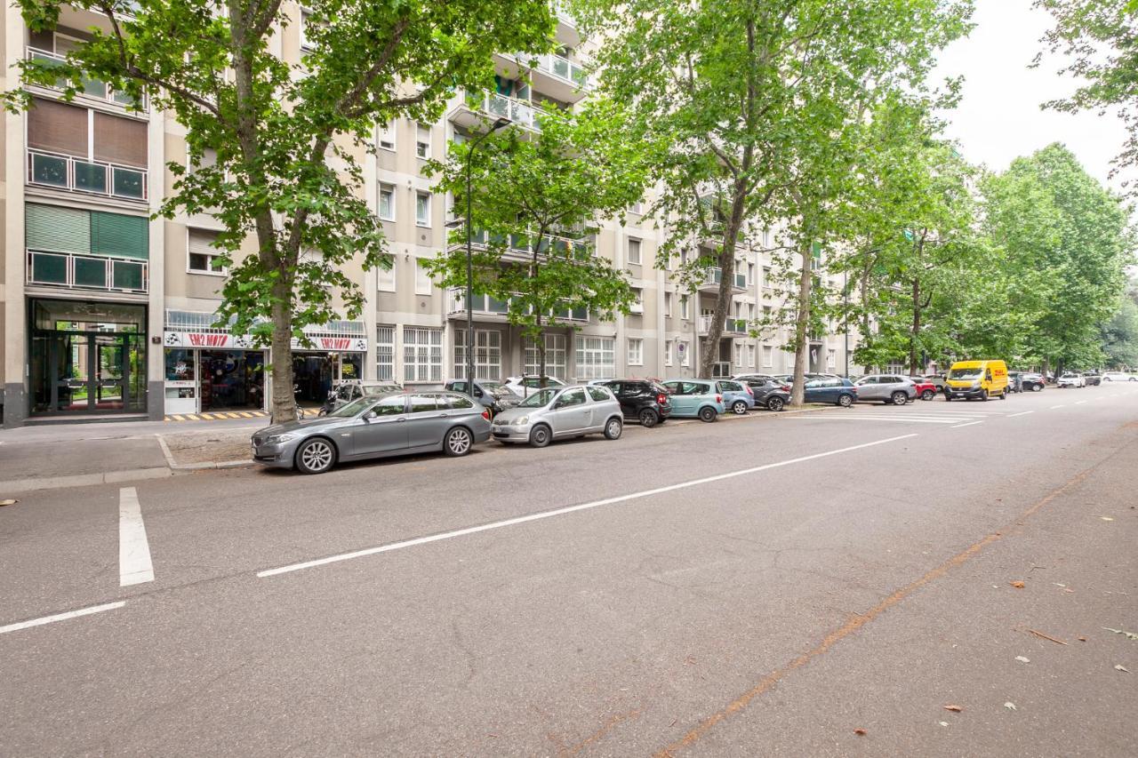 Spazioso Appartamento - City Life - Fiera Milano - Alcuino 5 ภายนอก รูปภาพ