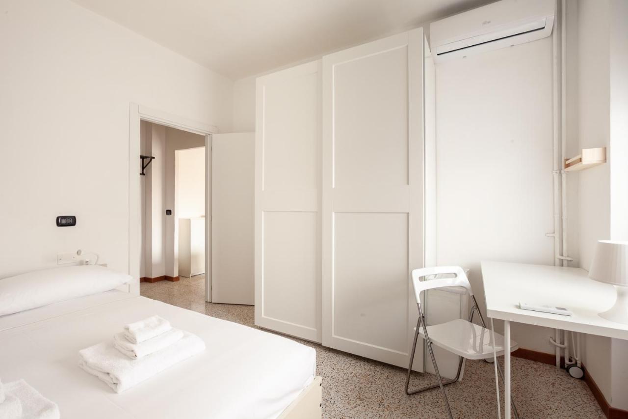 Spazioso Appartamento - City Life - Fiera Milano - Alcuino 5 ภายนอก รูปภาพ