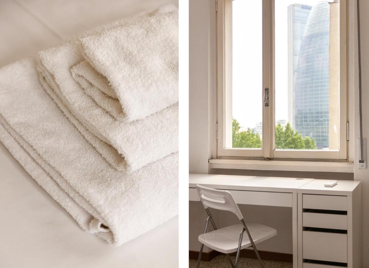 Spazioso Appartamento - City Life - Fiera Milano - Alcuino 5 ภายนอก รูปภาพ